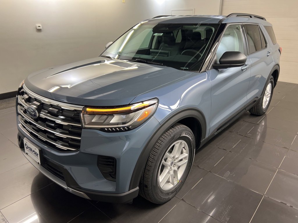 New 2026 Ford Explorer Active image 3