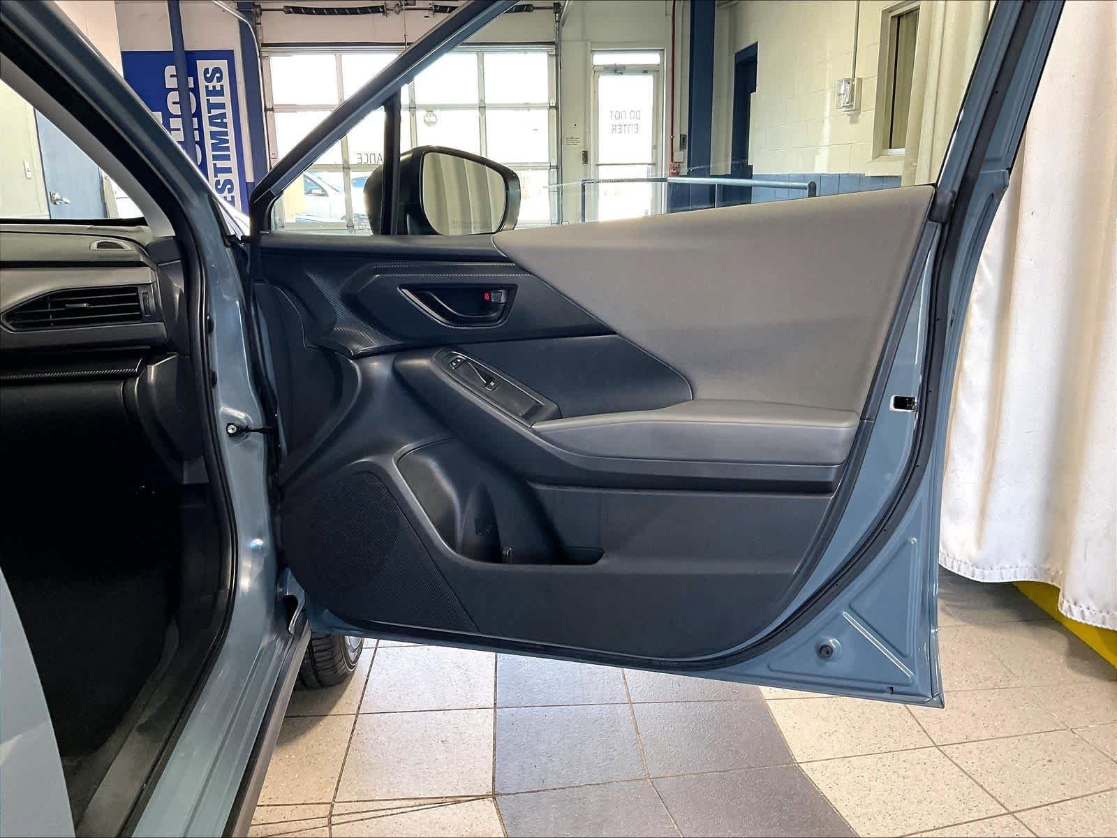 Used 2024 Subaru Crosstrek 2.0i AWD/4WD image 12