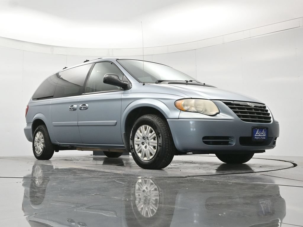 Used 2005 Chrysler Town & Country LX w/ Popular Equipment Group II FWD image 36