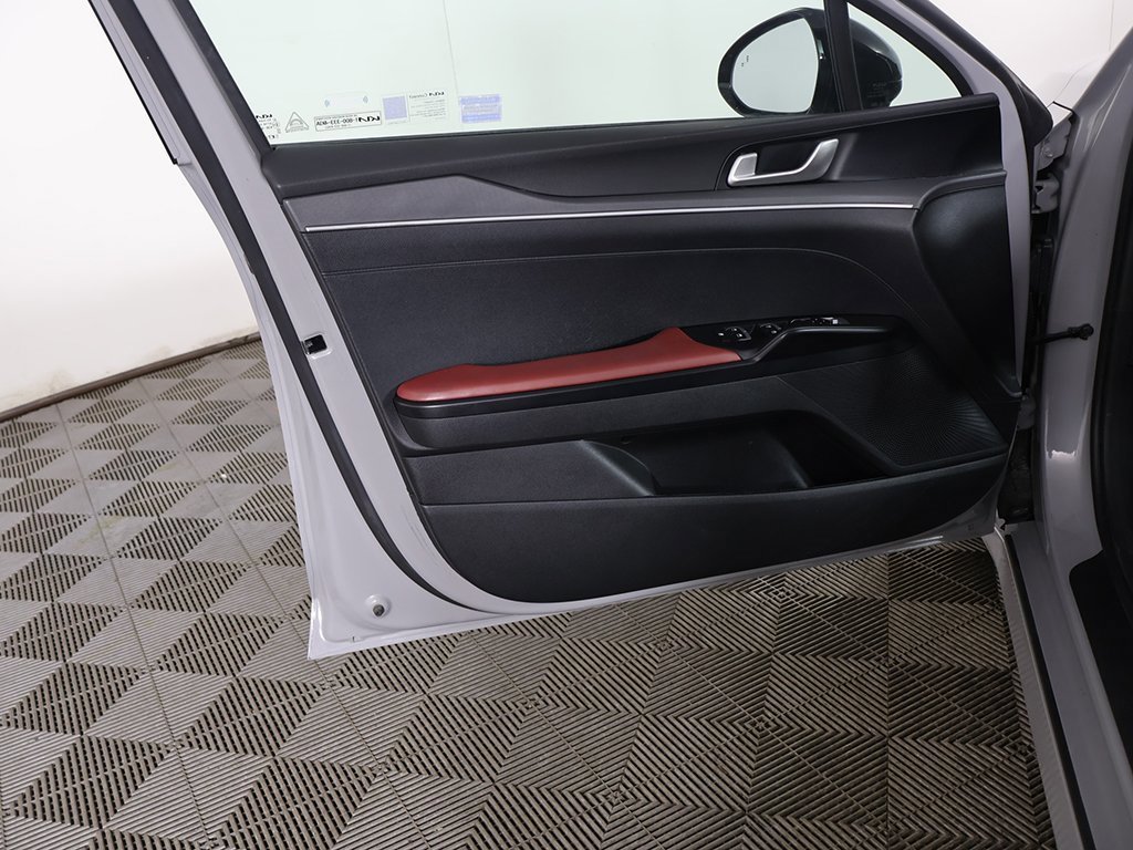 Used 2023 Kia K5 GT-Line image 24