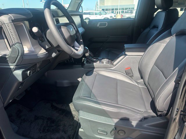 New 2026 Ford Bronco Outer Banks w/ Sasquatch Package AWD/4WD image 5