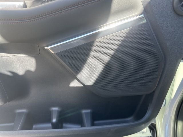 New 2025 Ford Expedition Active image 14