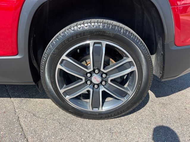 Used 2021 GMC Acadia SLT w/ Technology Package AWD/4WD image 9