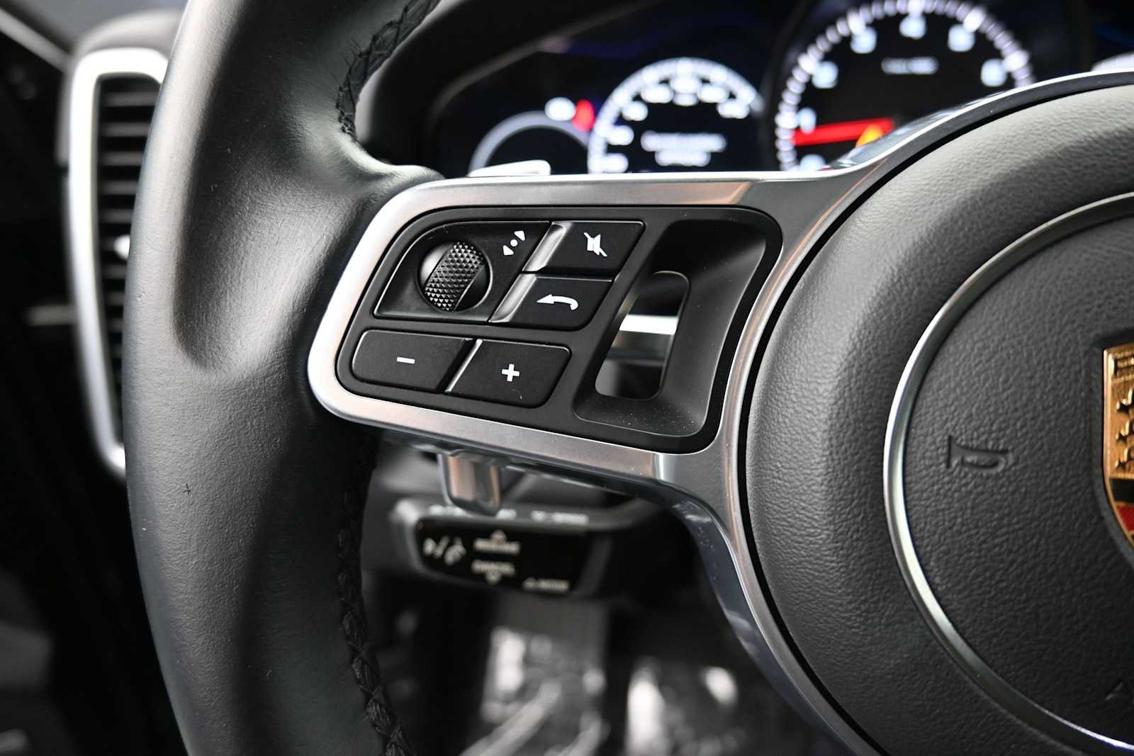 Certified 2021 Porsche Cayenne AWD/4WD image 11