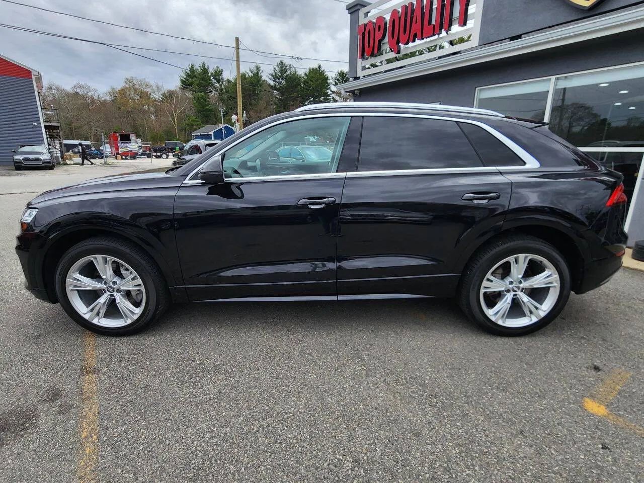Used 2019 Audi Q8 Premium Plus w/ Premium Plus AWD/4WD image 8