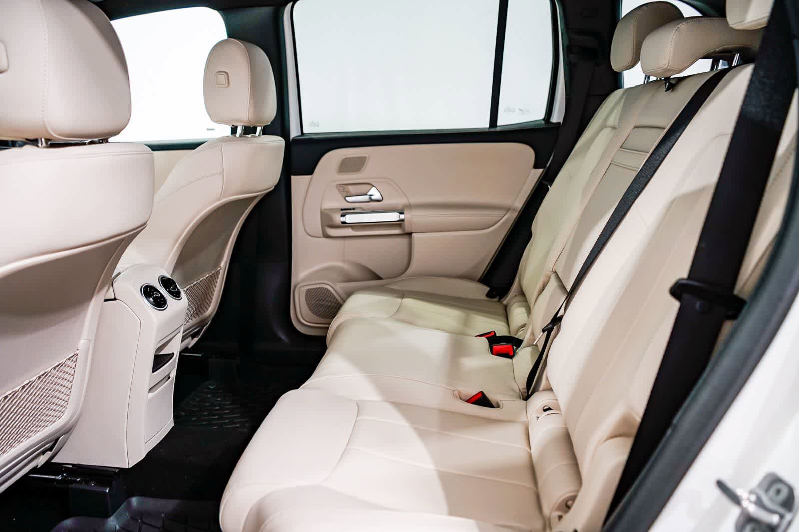 Used 2026 Mercedes-Benz GLB 250 image 18
