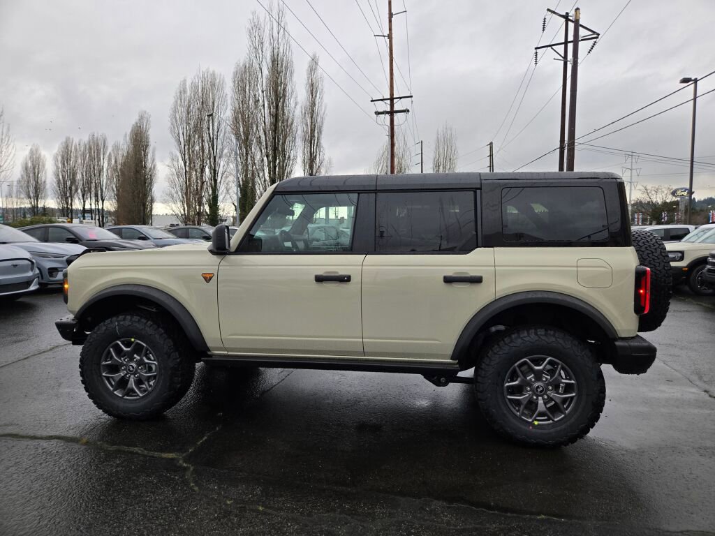 New 2025 Ford Bronco Badlands AWD/4WD image 8