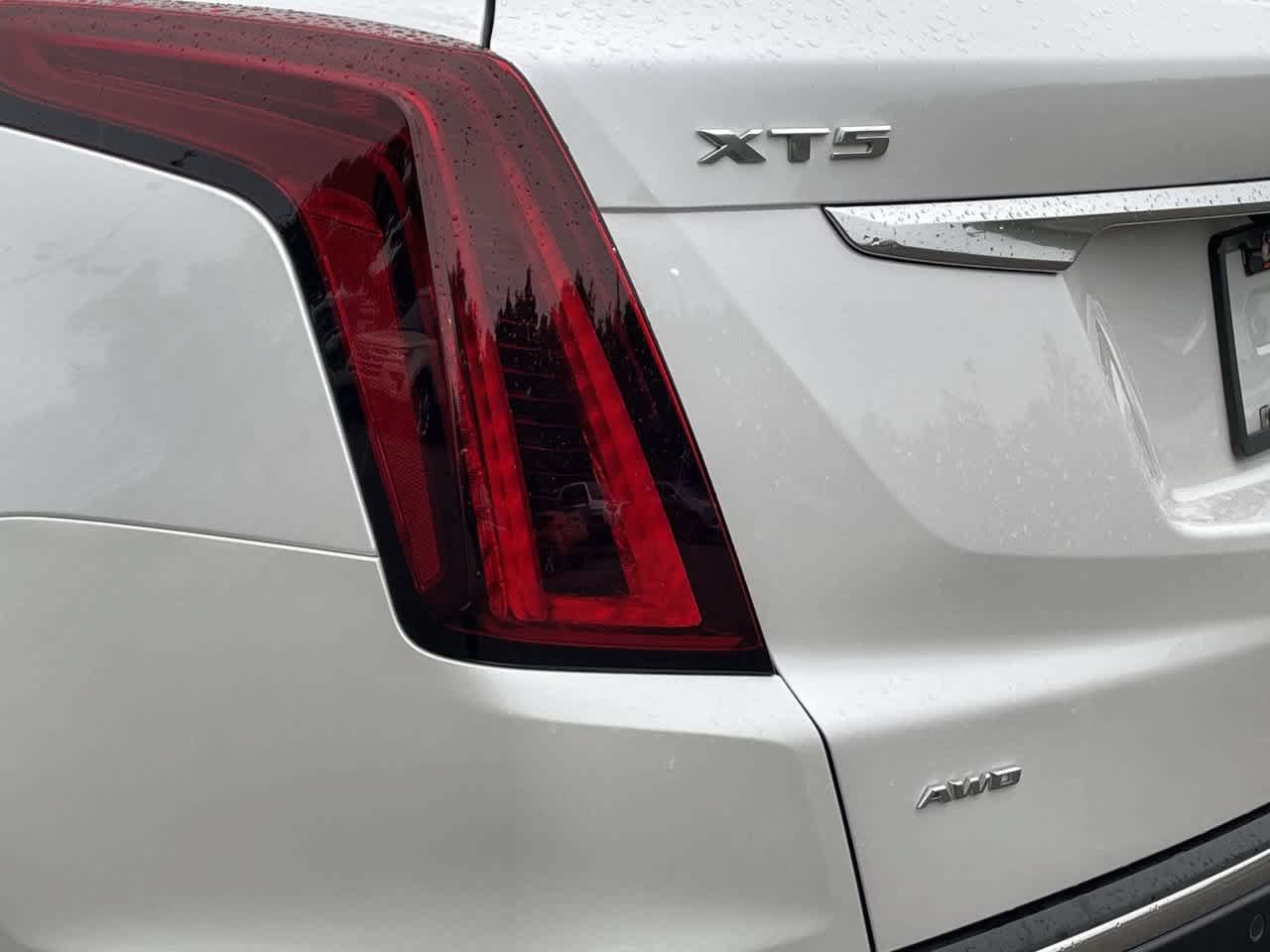 Certified 2025 Cadillac XT5 Premium Luxury AWD/4WD image 40