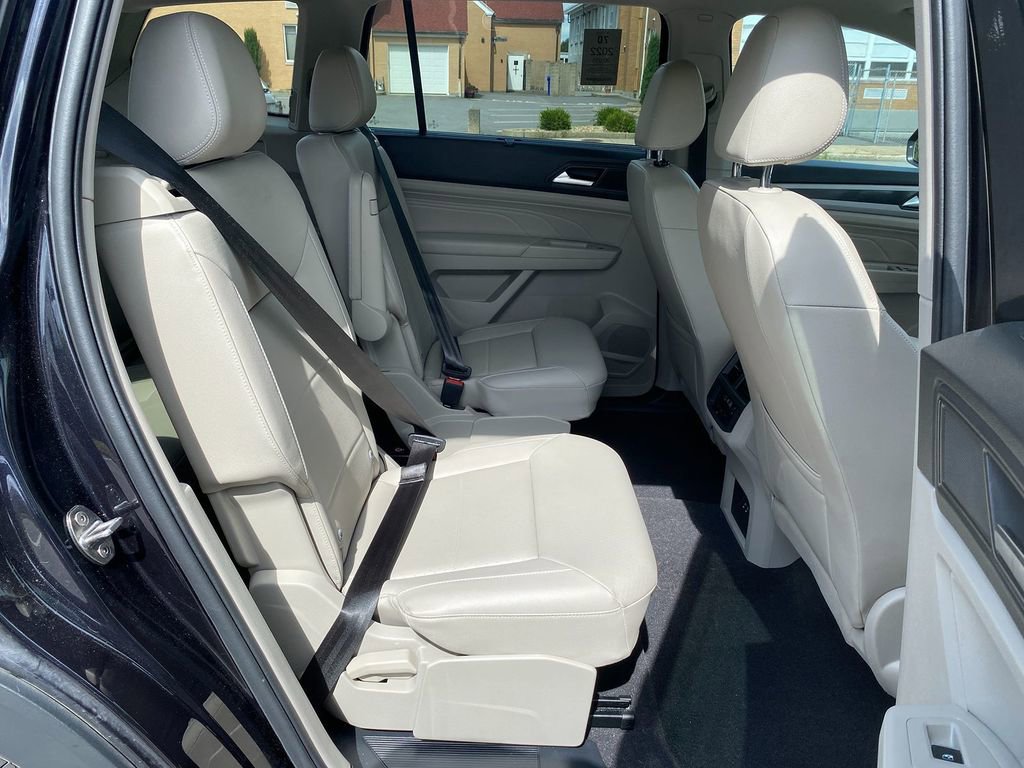 Used 2022 Volkswagen Atlas SEL R-Line image 27