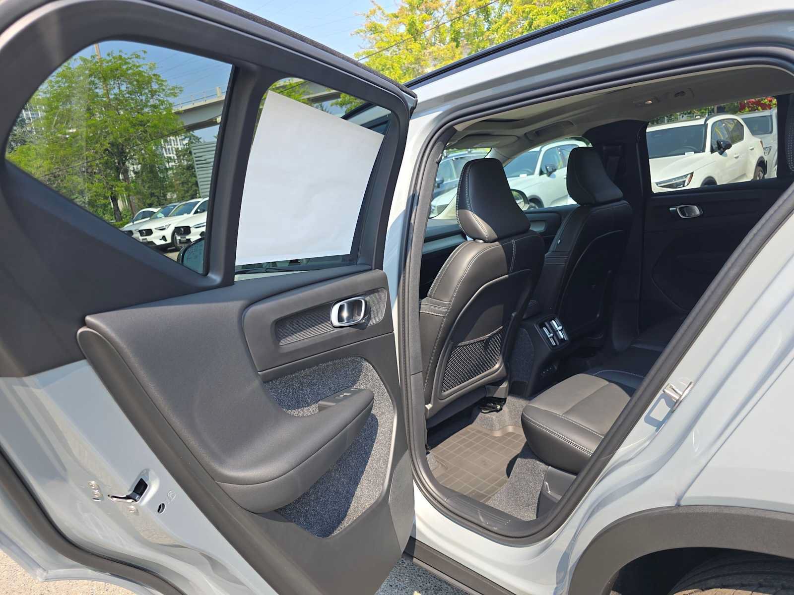 New 2026 Volvo XC40 B5 Plus w/ Protection Package Premier AWD/4WD image 16