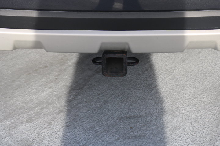Used 2012 Subaru Outback 3.6R Limited w/ Moonroof Pkg AWD/4WD image 5