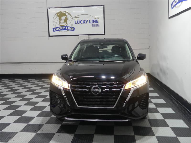 Used 2024 Nissan Kicks S FWD image 2