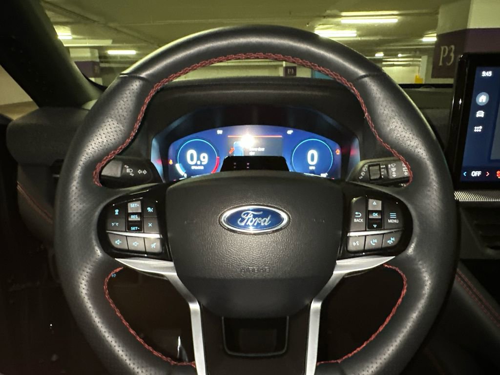 Used 2025 Ford Explorer ST-Line w/ Premium Package image 27