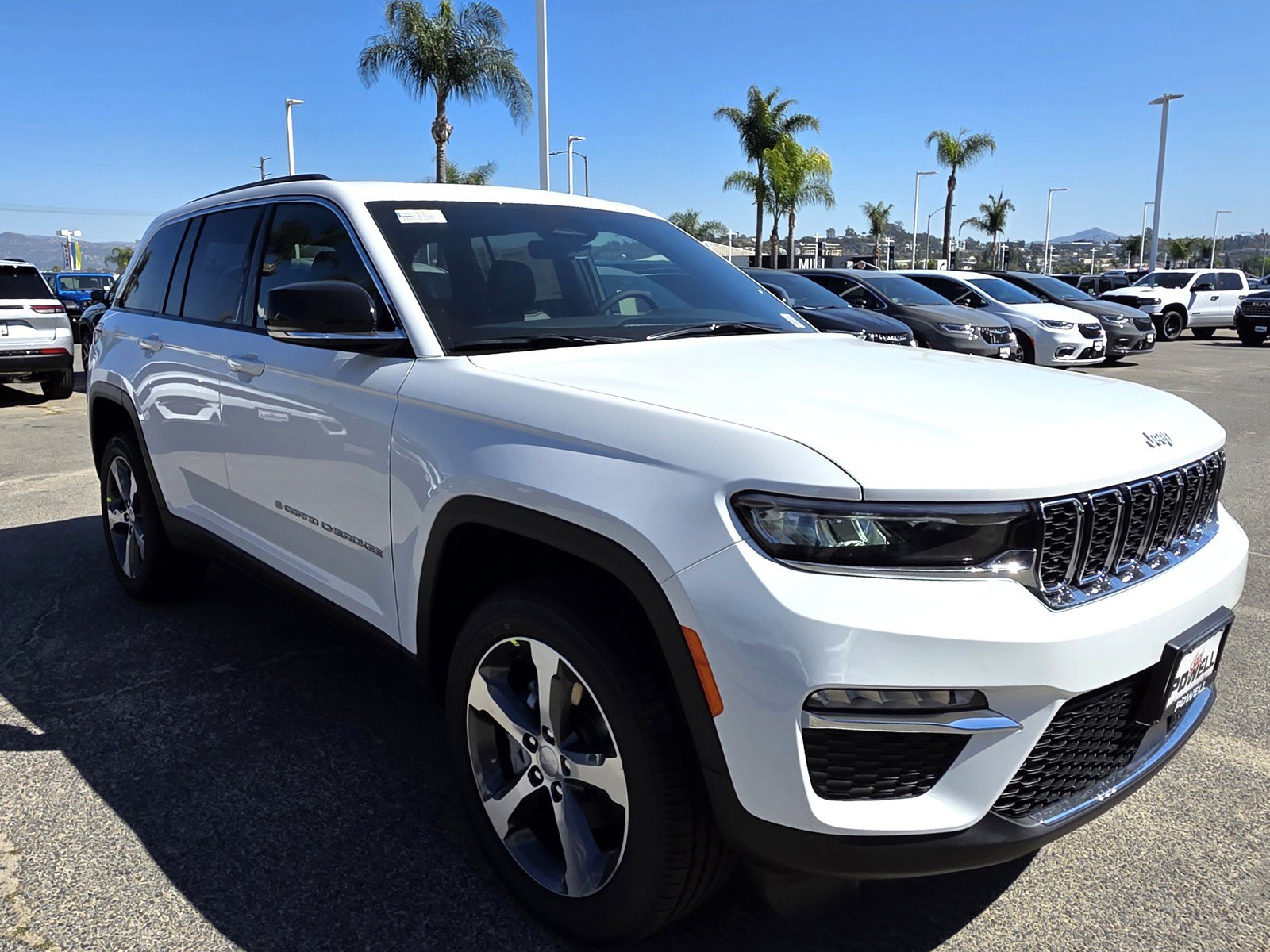 New 2025 Jeep Grand Cherokee Limited AWD/4WD image 6