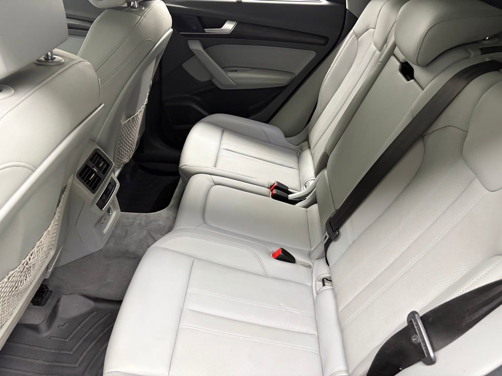Used 2020 Audi Q5 2.0T Premium Plus w/ Premium Plus Package image 36