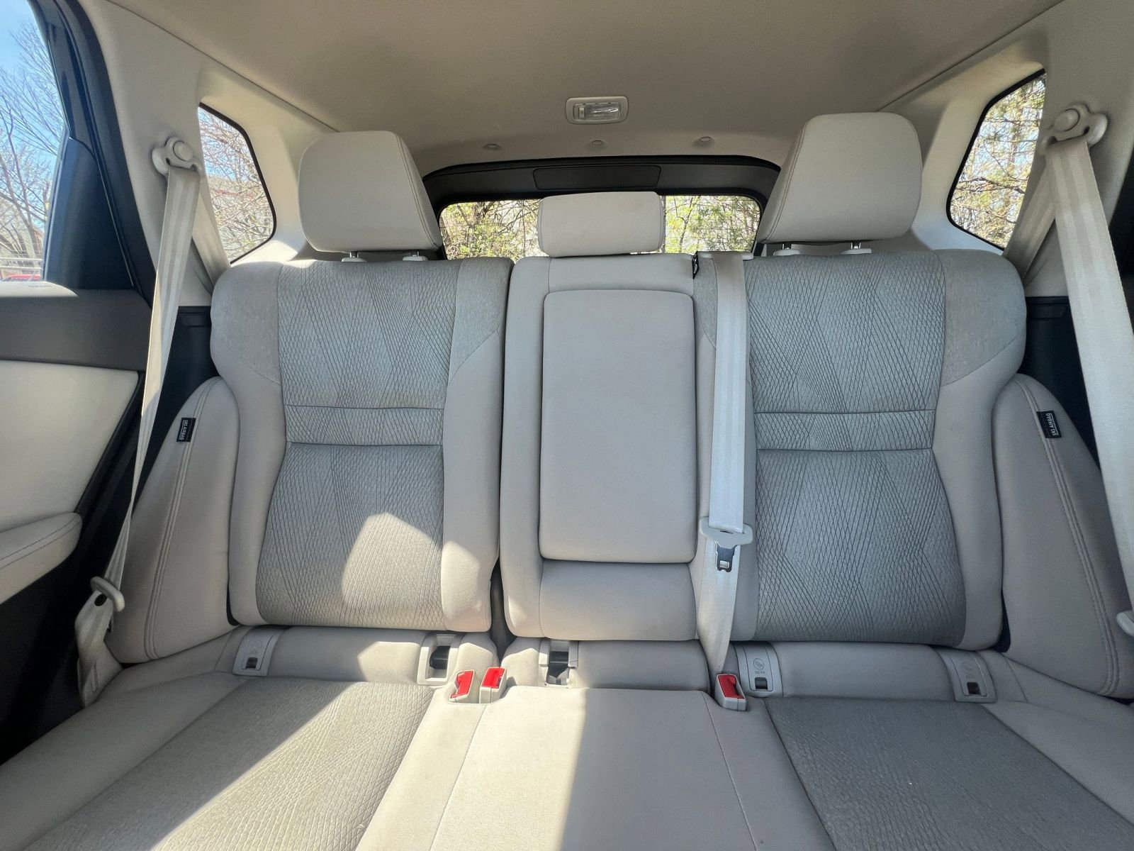 Used 2025 Nissan Rogue SV image 39