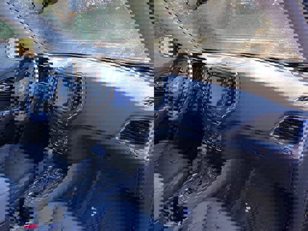 Used 2022 Jeep Cherokee Latitude Lux w/ Sun & Sound Group image 8