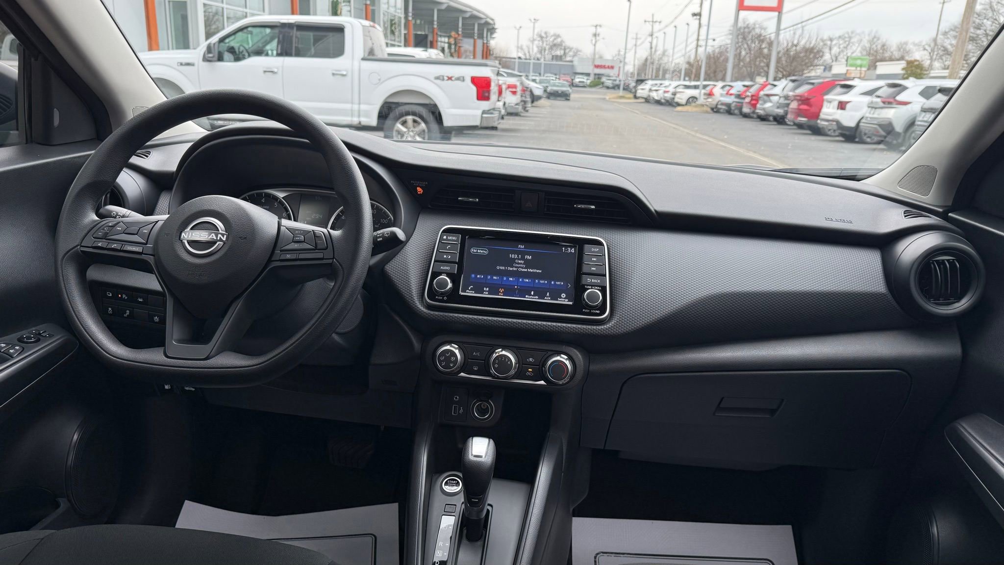 Used 2025 Nissan Kicks Play S image 21