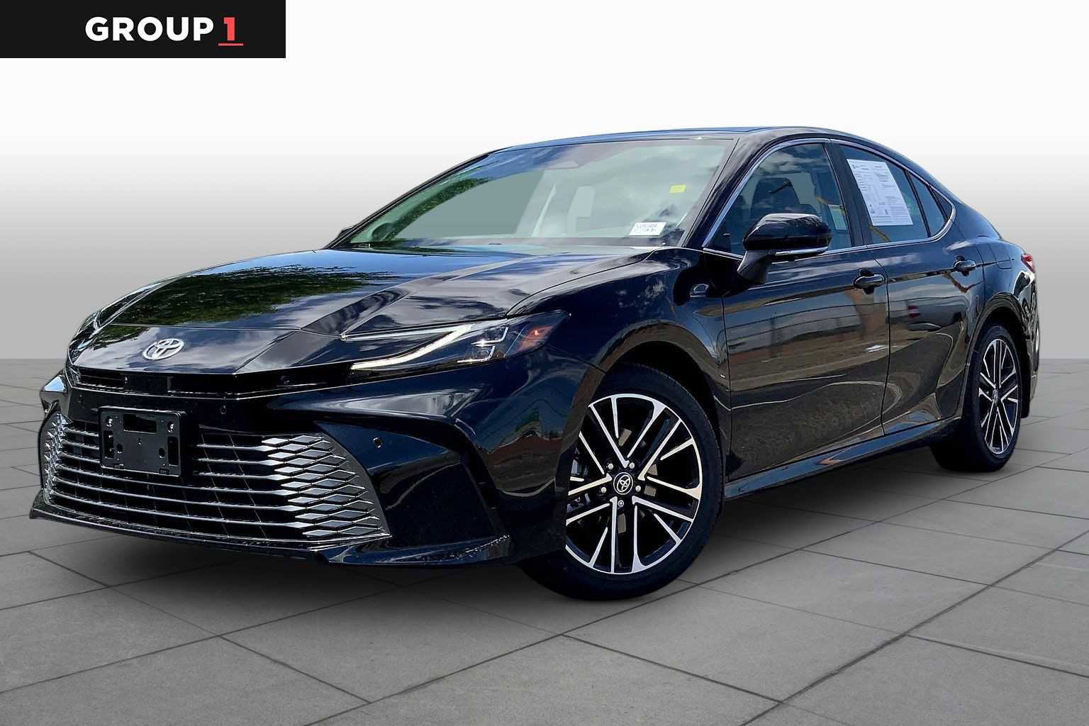 Used 2026 Toyota Camry XLE w/ Premium Plus Package image 1