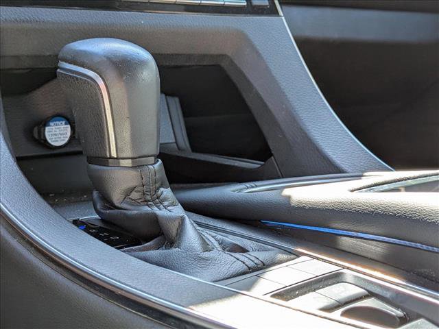 Used 2021 Toyota Avalon Limited image 14