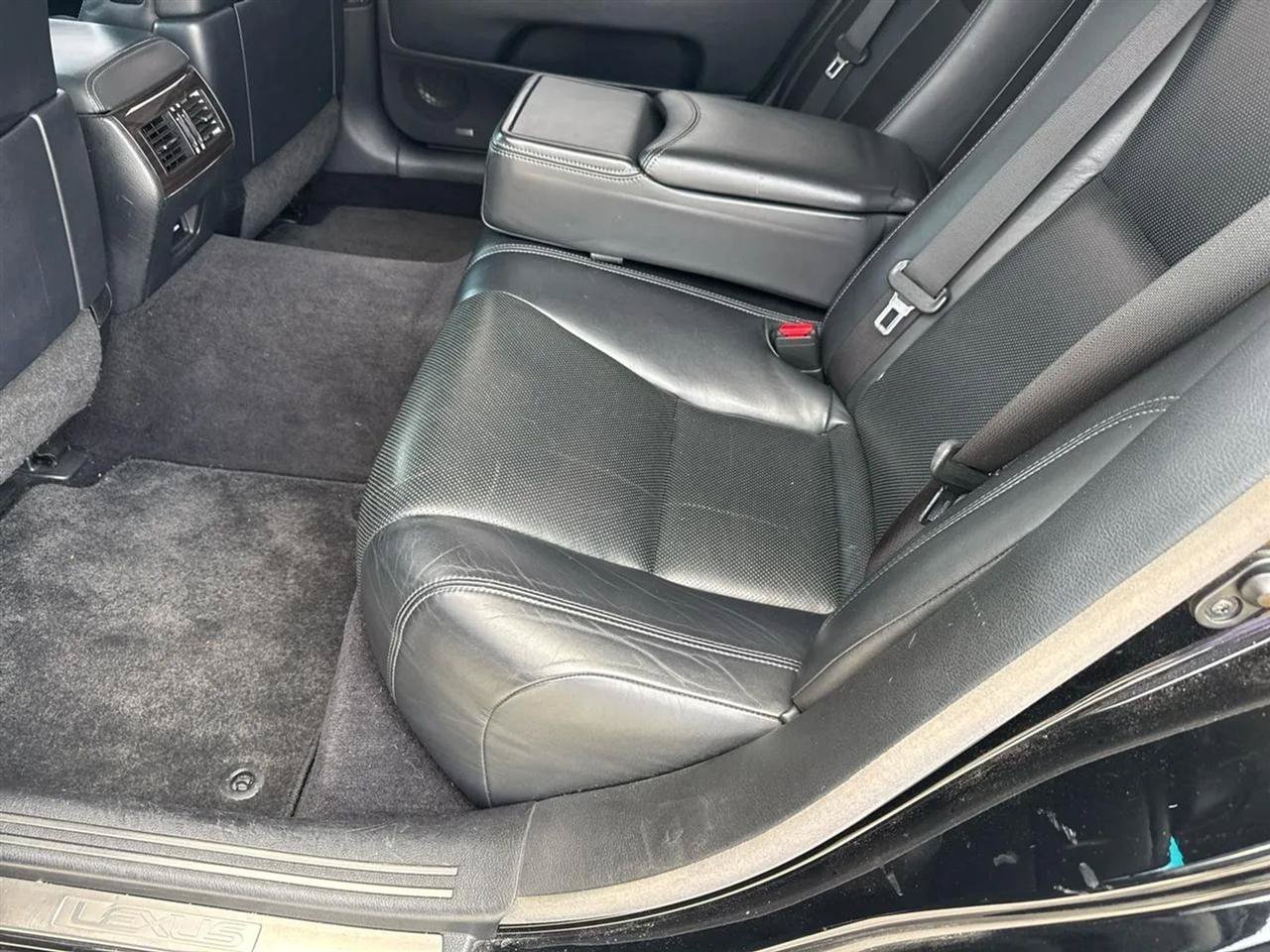 Used 2013 Lexus LS 460 L w/ Preferred Accessory Package RWD image 45