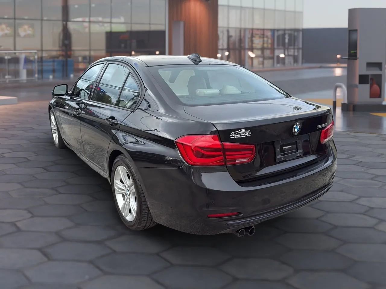 Used 2016 BMW 328i Sedan image 8