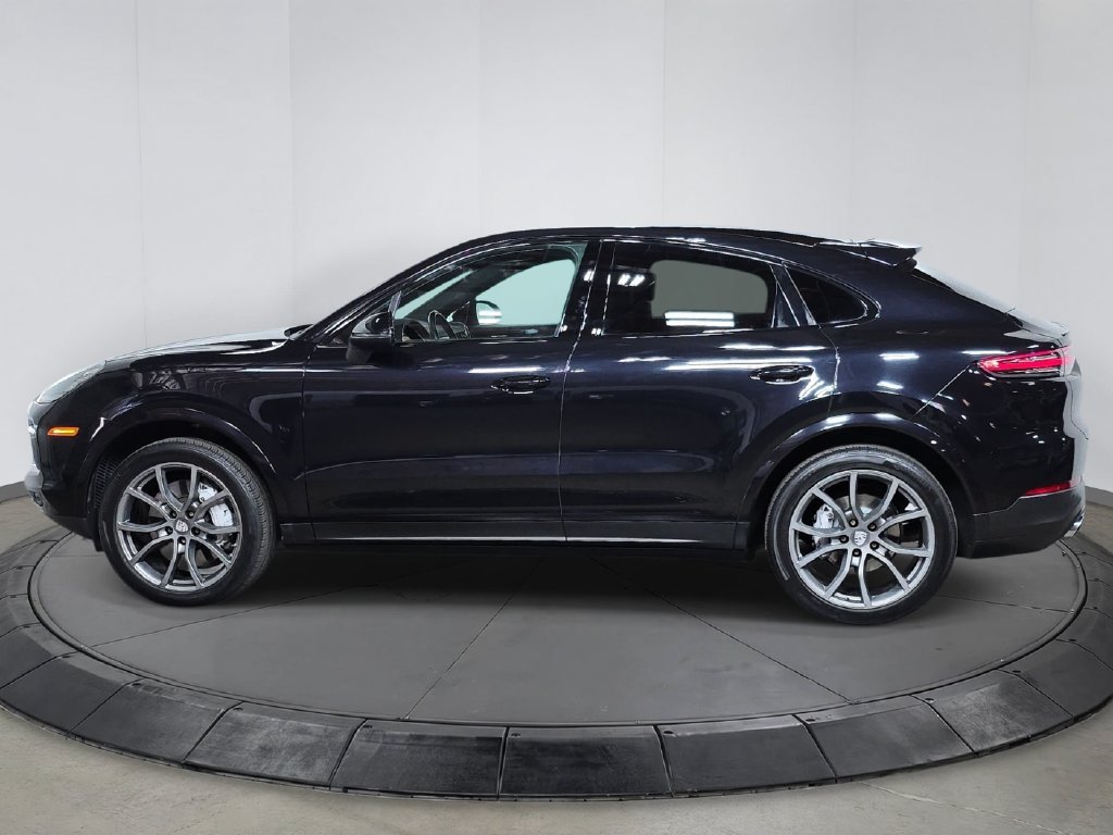 Used 2021 Porsche Cayenne Coupe AWD/4WD image 2