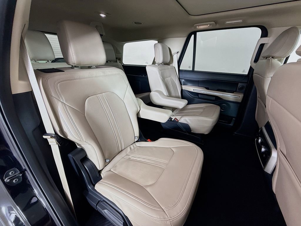 Used 2024 Ford Expedition Limited image 30