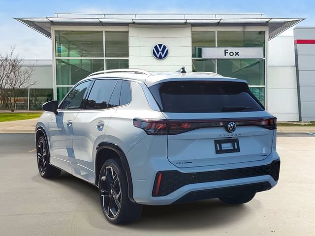 New 2026 Volkswagen Tiguan SEL R-Line AWD/4WD image 3