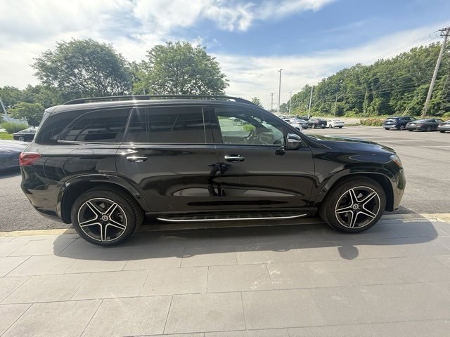 Used 2025 Mercedes-Benz GLS 450 4MATIC image 6