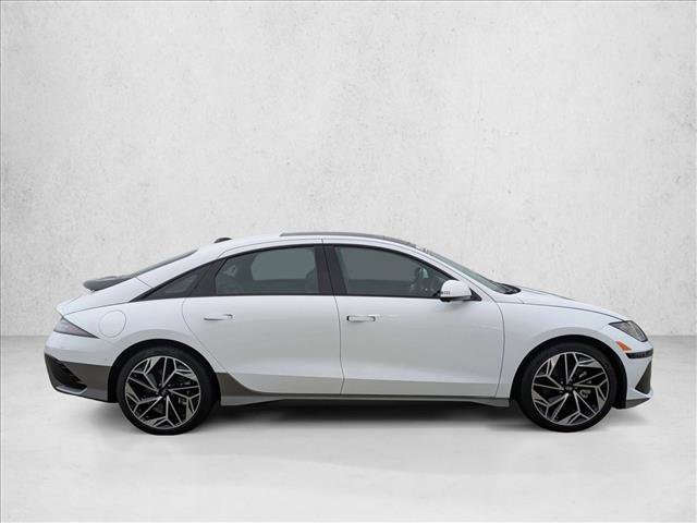 Used 2025 Hyundai Ioniq 6 Limited image 4