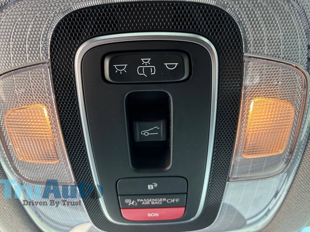 Used 2024 Hyundai Elantra Limited FWD image 34