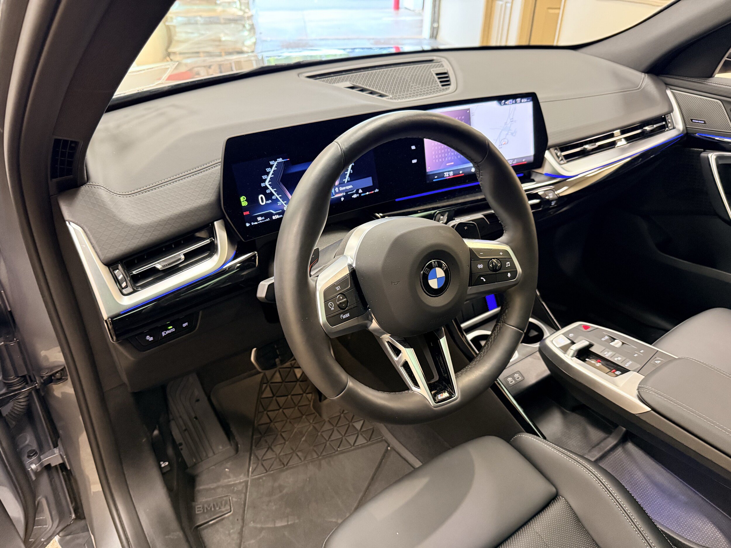 Used 2026 BMW X2 xDrive28i w/ M Sport Package AWD/4WD image 29