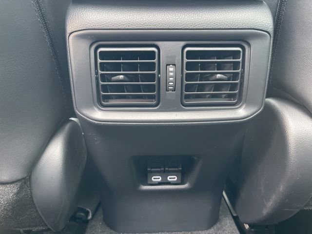 Used 2025 Toyota RAV4 XSE w/ Advanced Technology Package AWD/4WD image 39