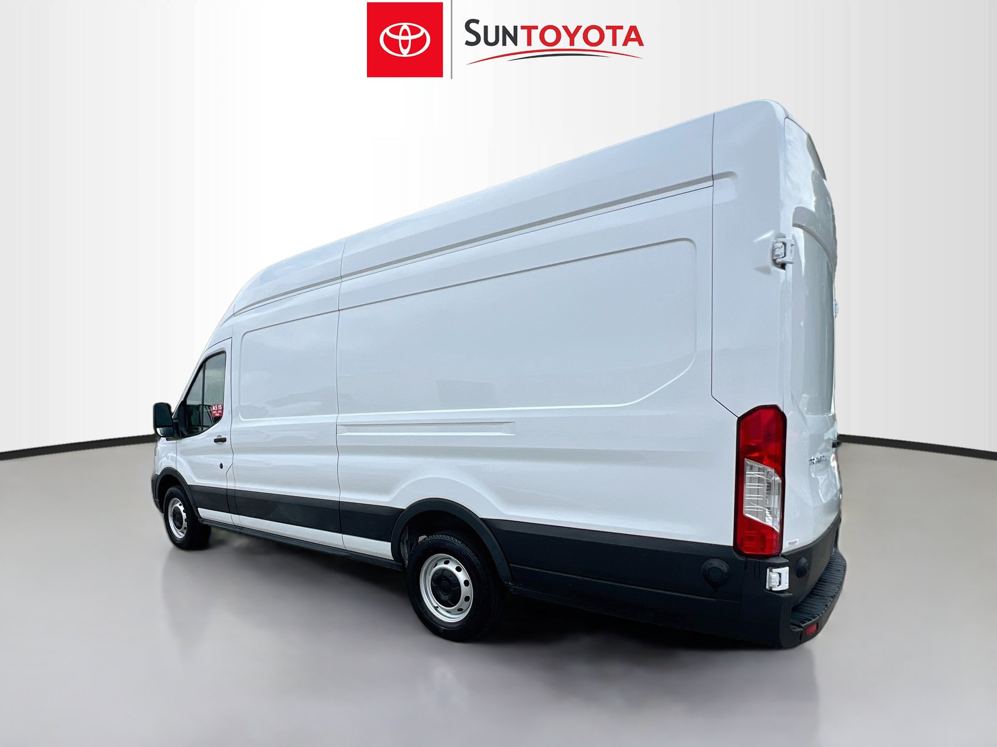 Used 2025 Ford Transit 250 148 High Roof Extended w/ Load Area Protection Package RWD image 6