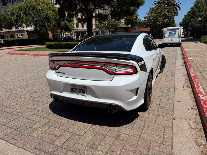 Used 2018 Dodge Charger R/T RWD image 8