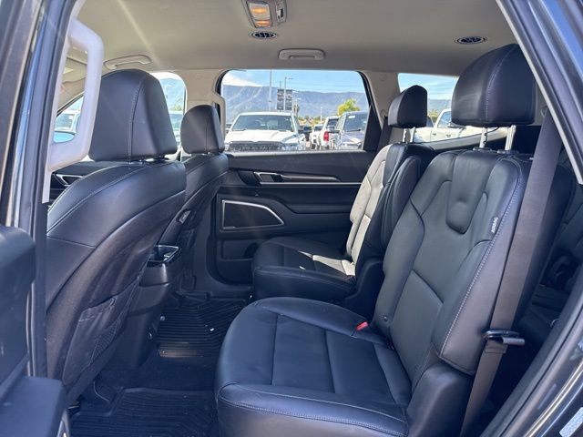 Used 2024 Kia Telluride S image 22