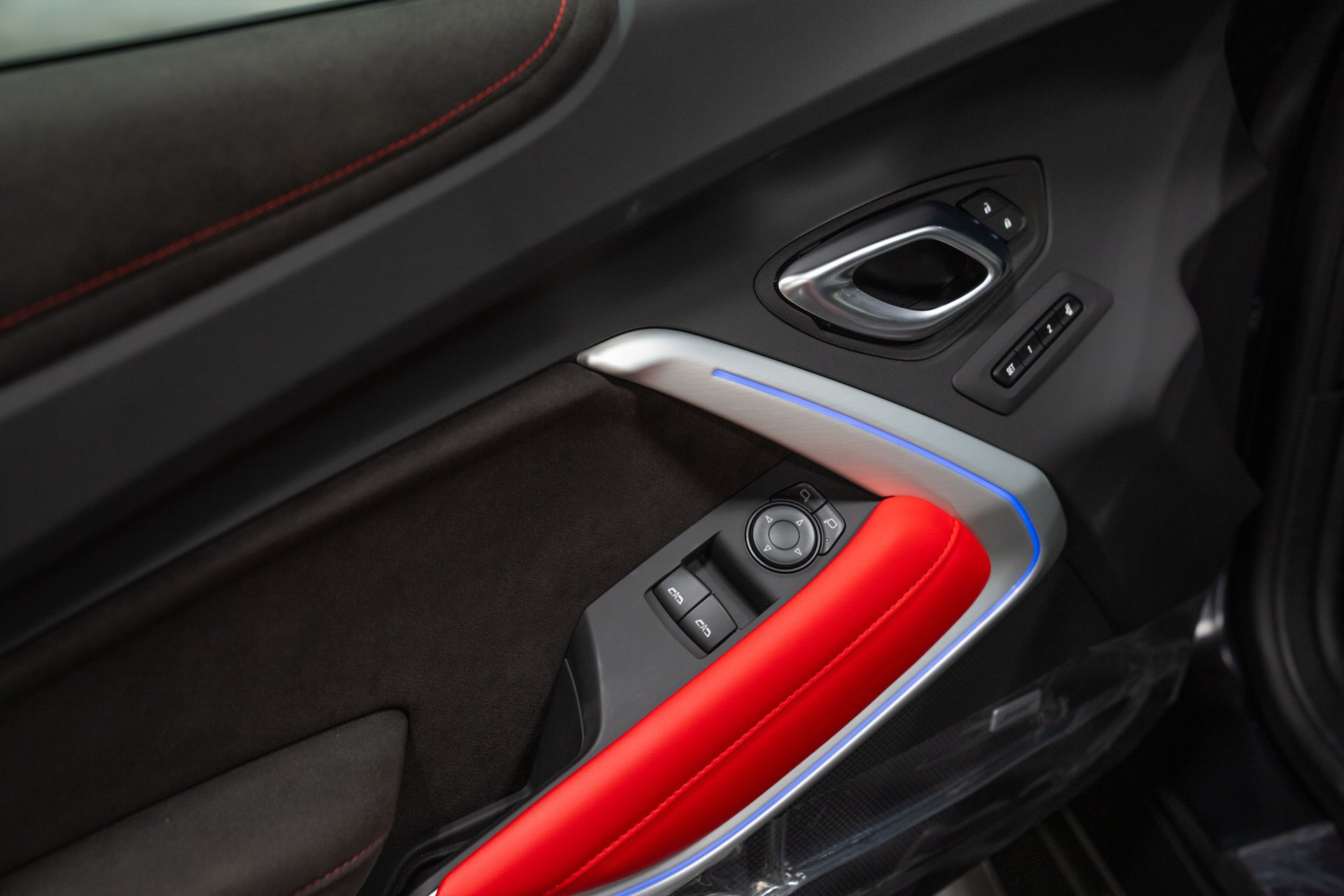 Used 2024 Chevrolet Camaro ZL1 RWD image 16