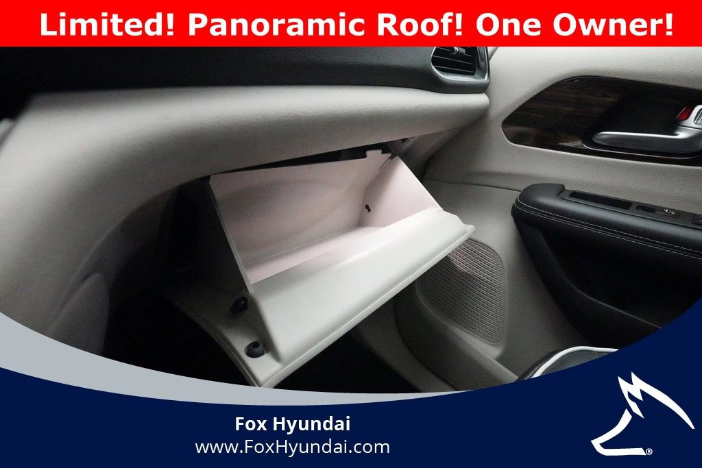 Used 2024 Chrysler Pacifica Limited image 31