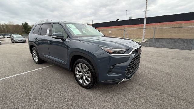 Certified 2025 Toyota Grand Highlander FWD image 7