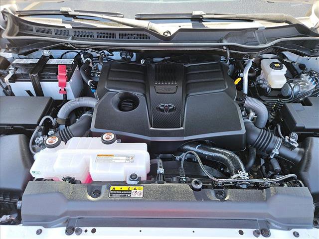 Certified 2025 Toyota Tundra SR5 w/ TRD Off-Road Package AWD/4WD image 28