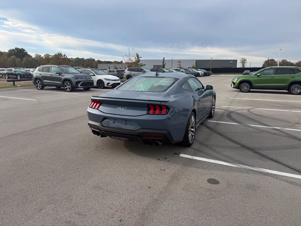 Used 2025 Ford Mustang GT Premium RWD image 13