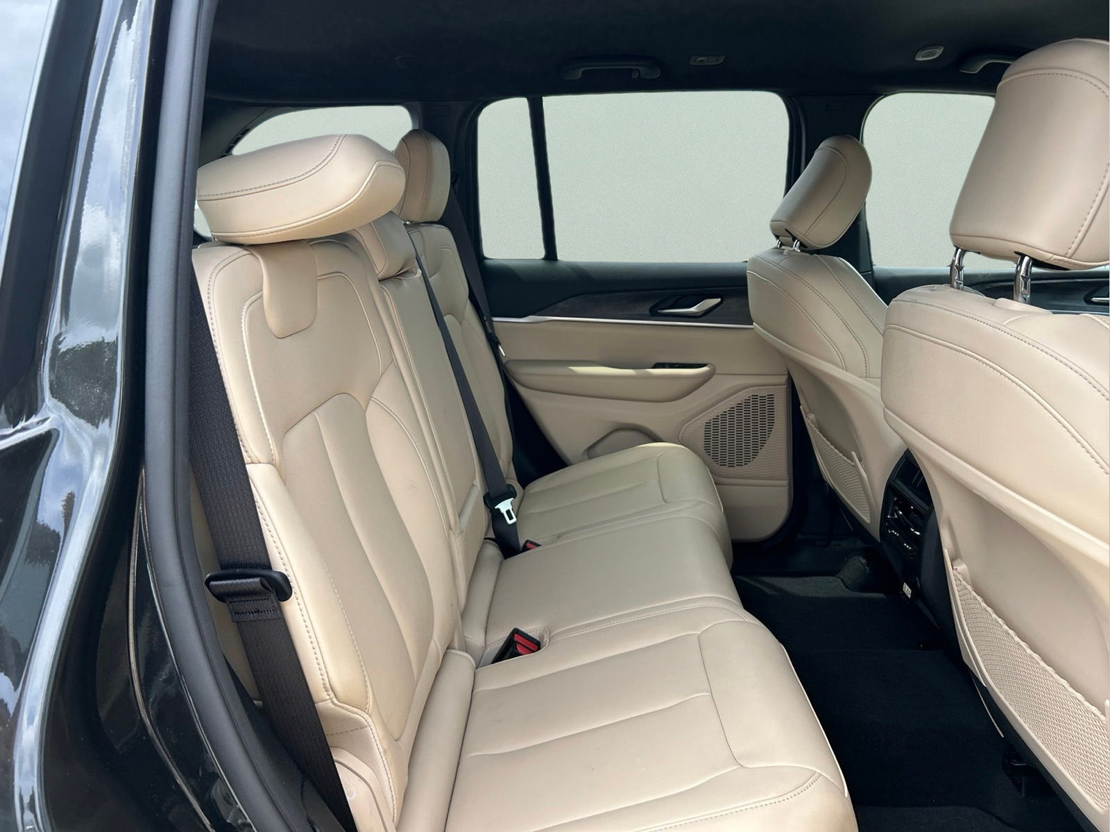 Certified 2023 Jeep Grand Cherokee Limited RWD image 11