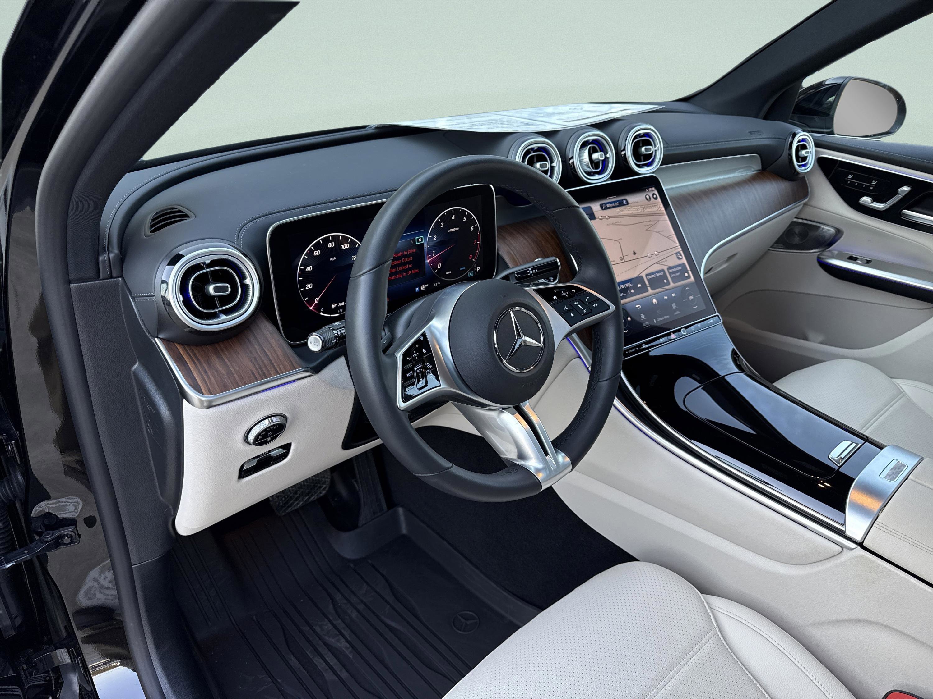 Certified 2023 Mercedes-Benz GLC 300 image 32