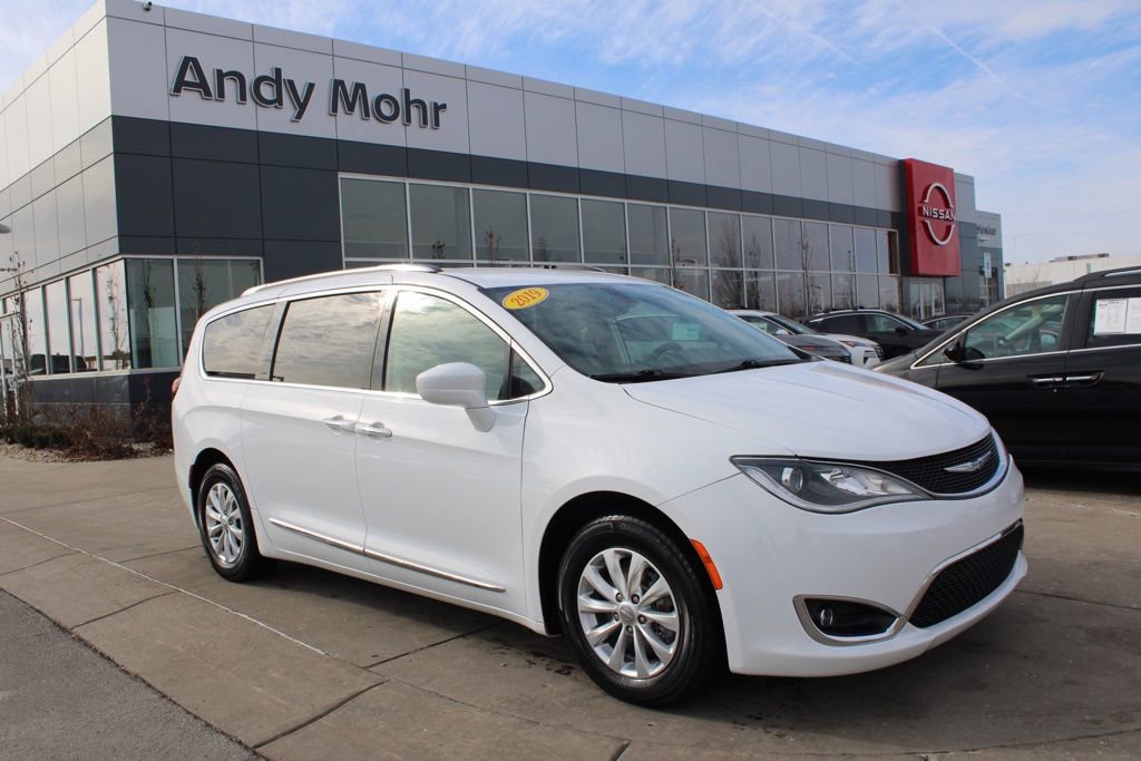 Used 2019 Chrysler Pacifica Touring-L