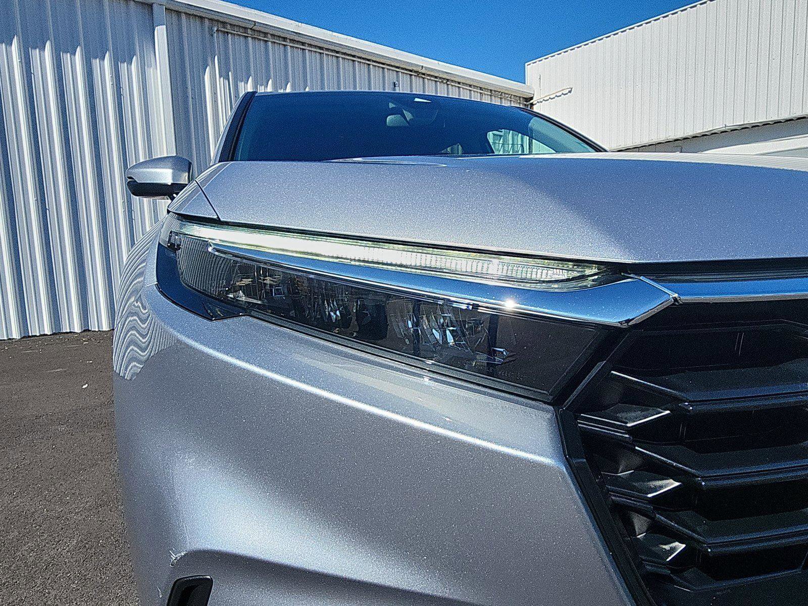 Used 2025 Honda CR-V LX image 12