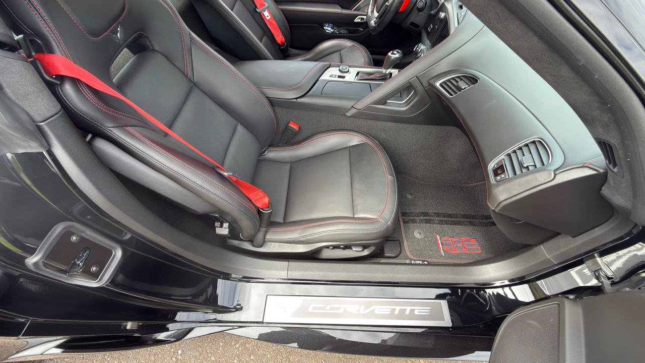 Used 2019 Chevrolet Corvette Grand Sport RWD image 37