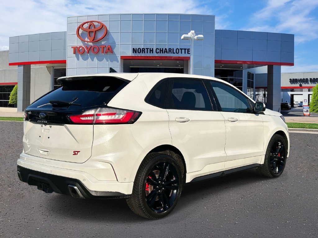Used 2022 Ford Edge ST w/ Equipment Group 401A AWD/4WD image 7
