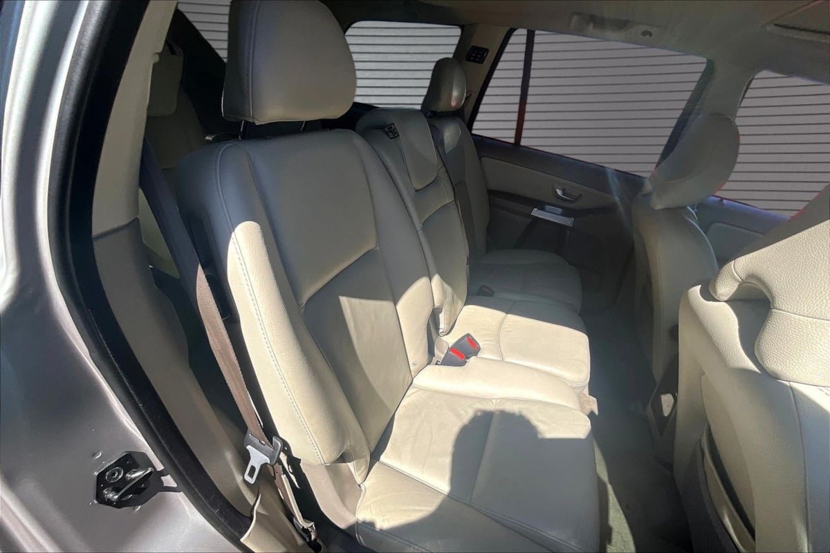 Used 2005 Volvo XC90 2.5T AWD/4WD image 24