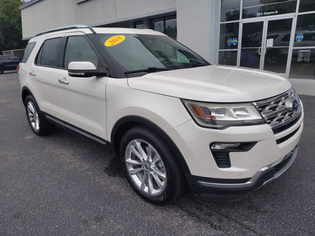 Used 2018 Ford Explorer Limited FWD image 2